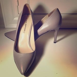 3” VIA SPIGA violet leather pumps